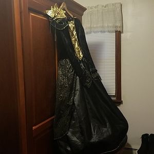 Renaissance/Medieval Haloween Custom